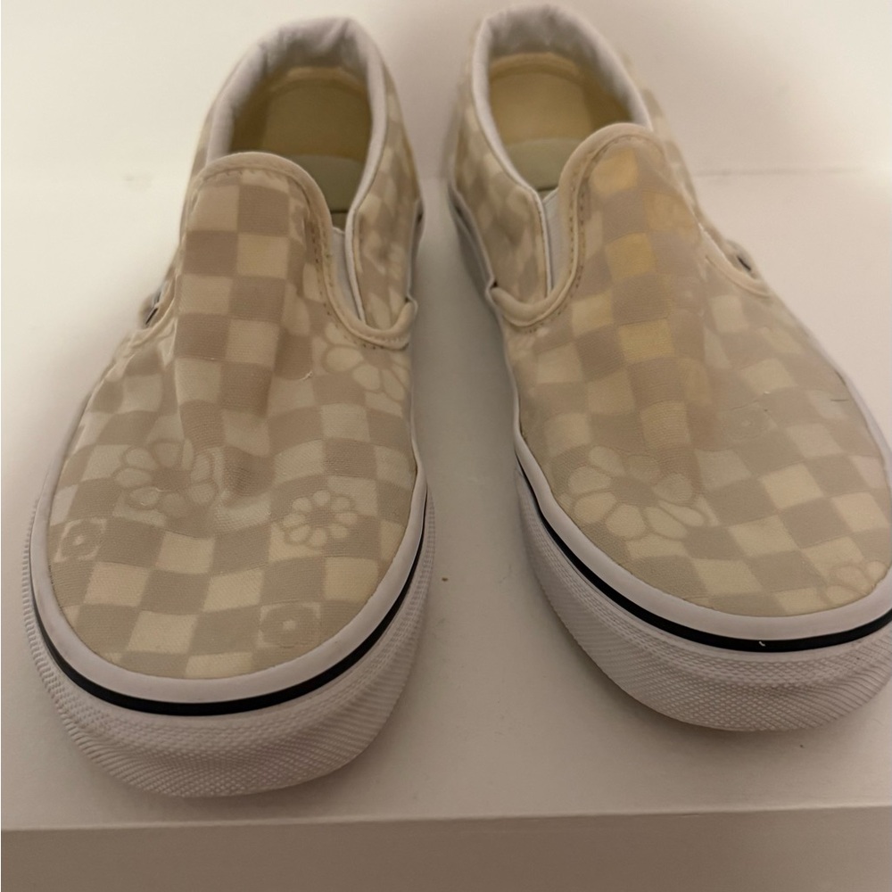 VANS - Unisex Slip-On Checkerboard Floral Sneakers in Cream 5.5M | 7 W